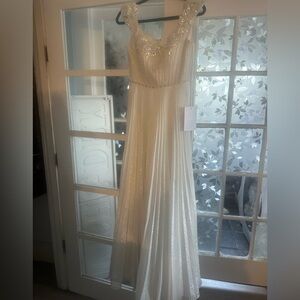 ✔️#80B BNWT MAC DUGGAL PLEATED GOWN #13200